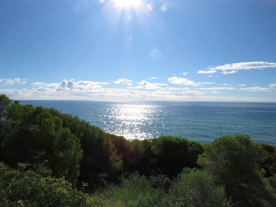Coqueto Alojamiento Con Banera De Hidromasaje Apartment Tarragona Exterior foto